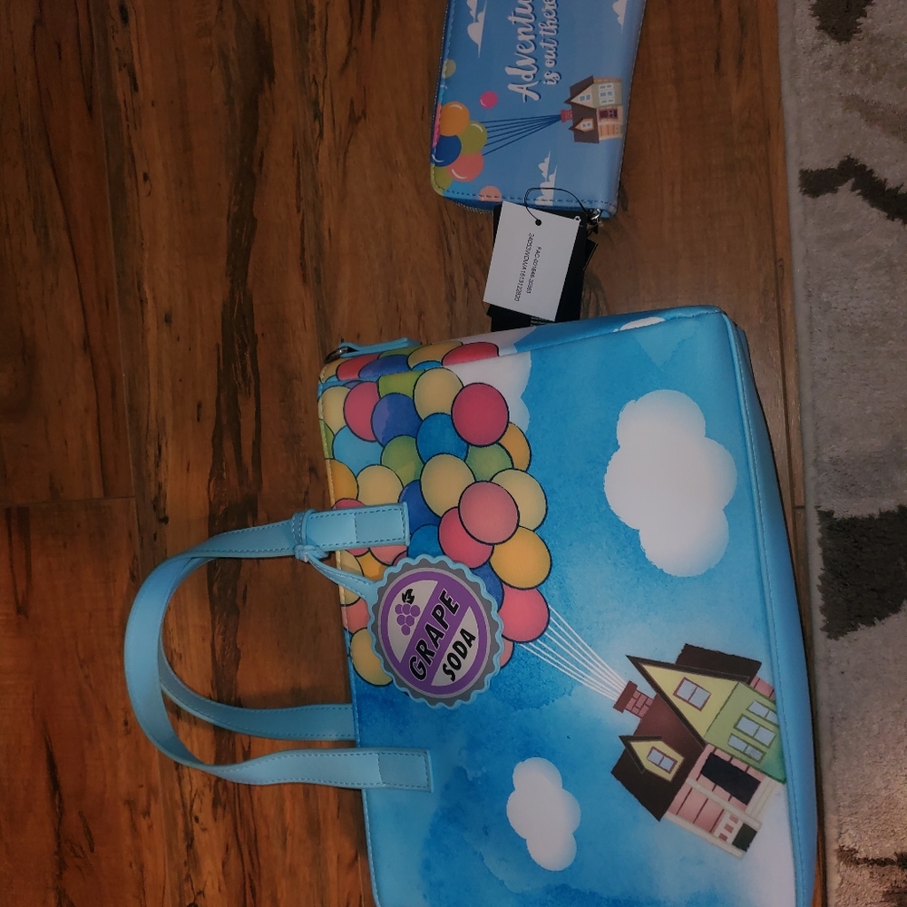 Disney ‘UP’ Loungefly Set - Picture 3 of 6